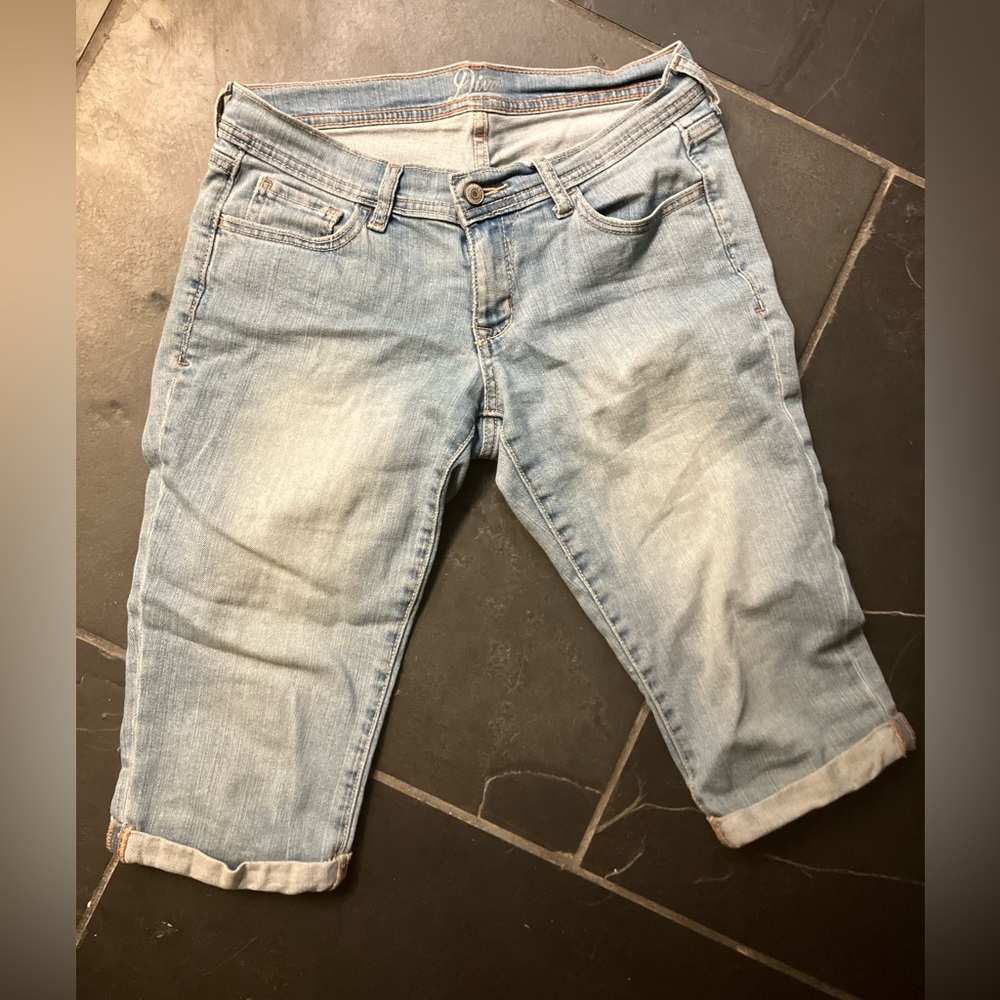 Old Navy Diva Women’s Size 4 Regular Light Blue Denim Shorts